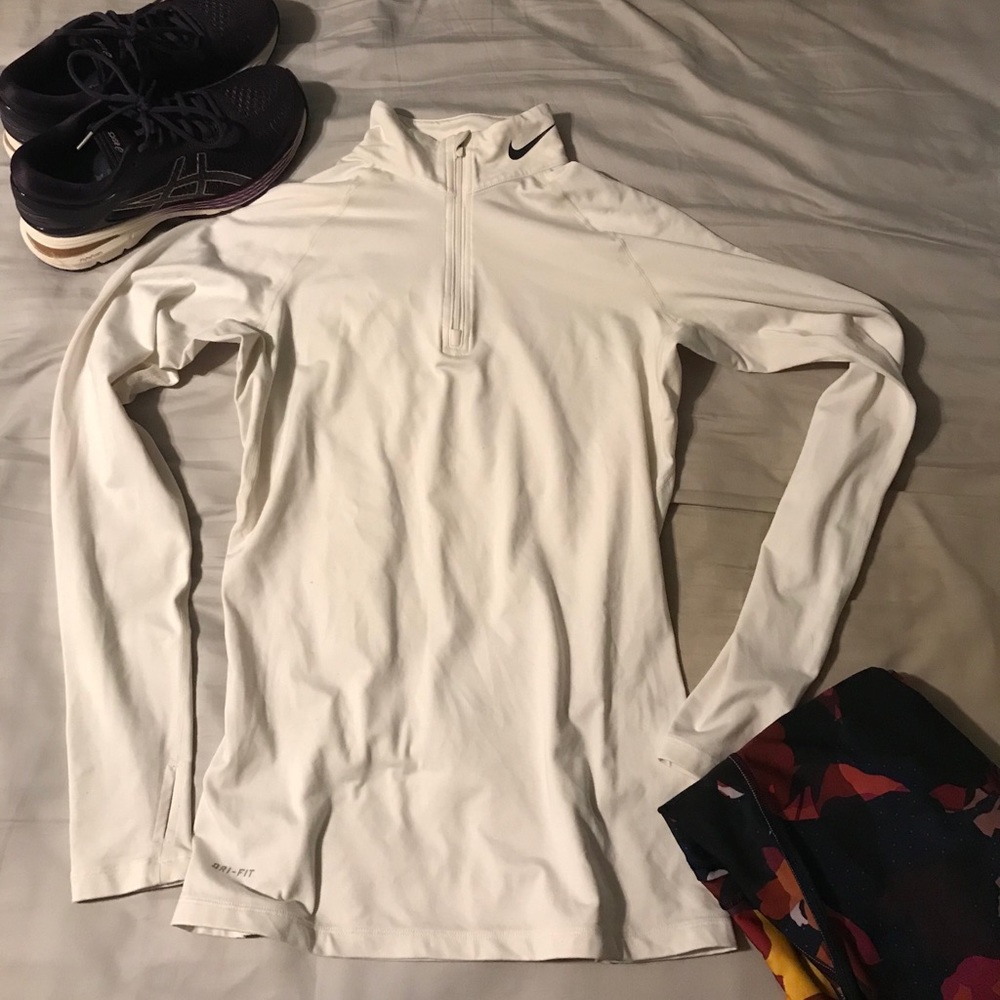 NIKE Pro Combat fitted training top